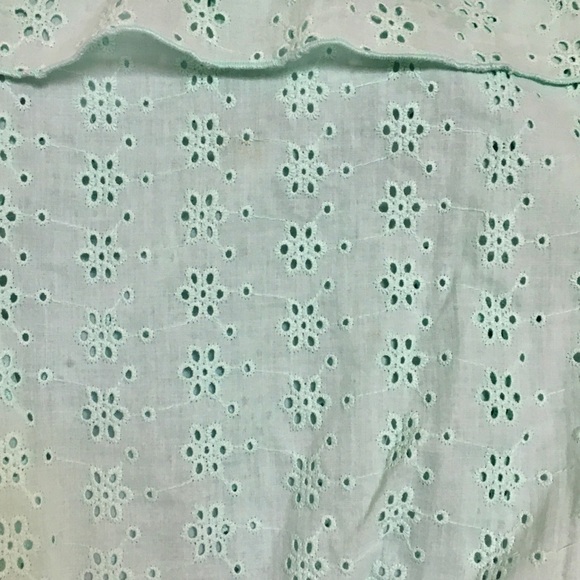 Charolette Russe Mint Flower Top - Picture 5 of 7